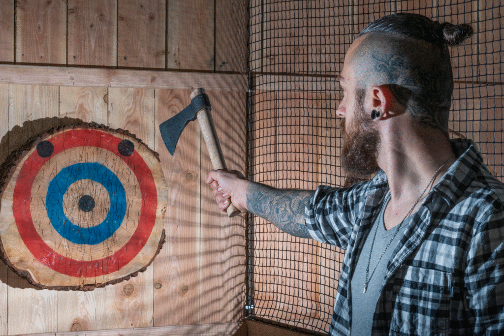 lanc&eacute; de haches proches camping saint avit